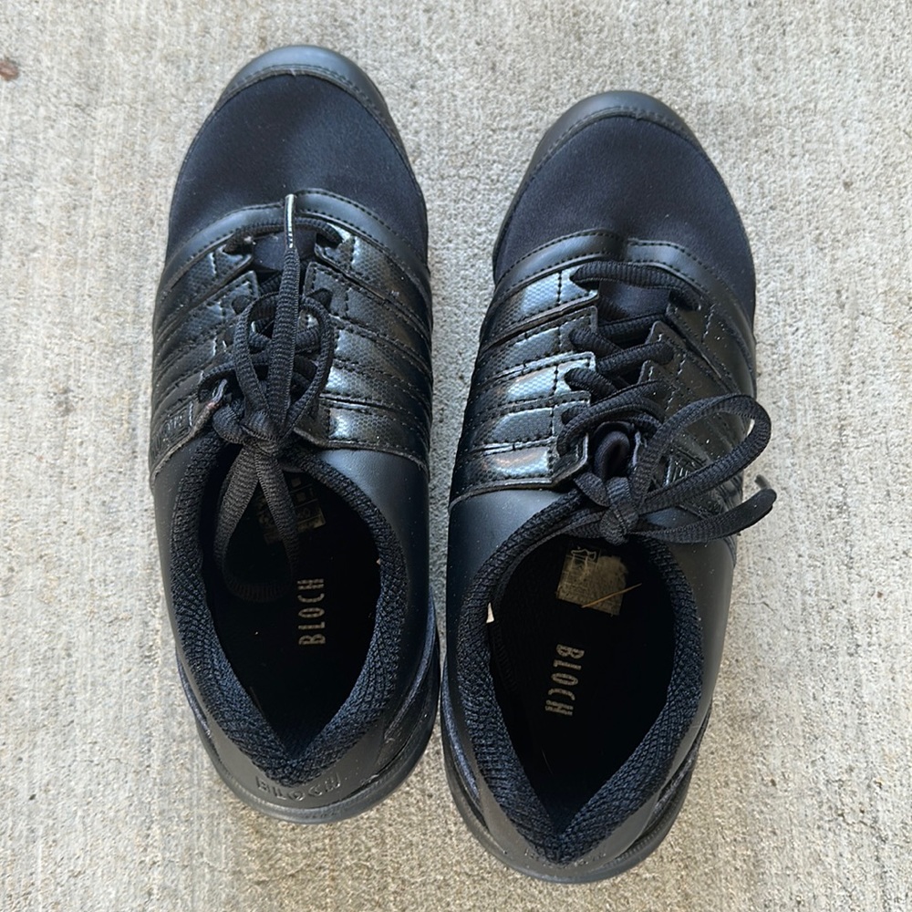 Bloch dance shoes (size 7)
